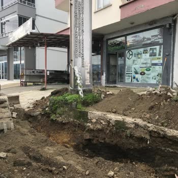 Kardeşler Oto İnşaat Çalışmaları Sebebiyle İş Yerimde Mağduriyet Yaşıyorum