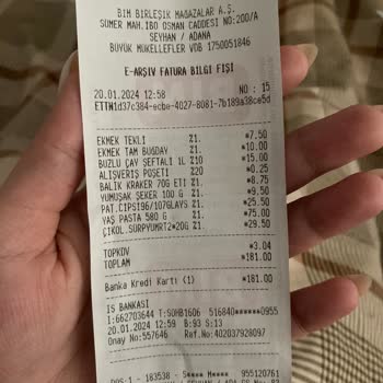 BİM Çikolatalı Pasta İçerisinde Yabancı Cisim Bulundu