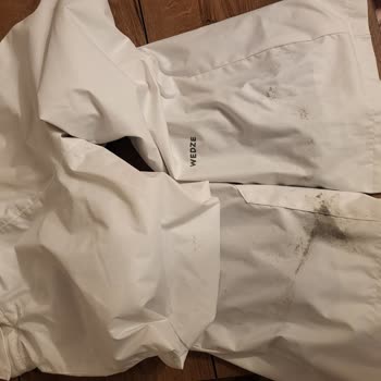 Decathlon Spor Mağazasından Alınan Su Geçirmez Pantolonun Kusurları