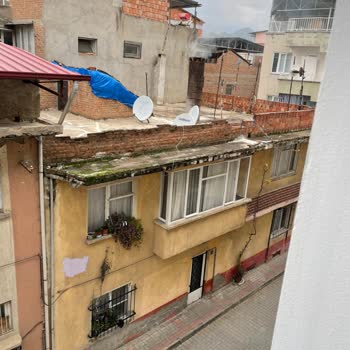 Çevre, Şehircilik Ve İklim Değişikliği Bakanlığı Bacanın Kısalığından Kaynaklı Kömür Kokusu