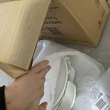 Hepsiburada Özensiz Kargo Her Şey Kırılmış