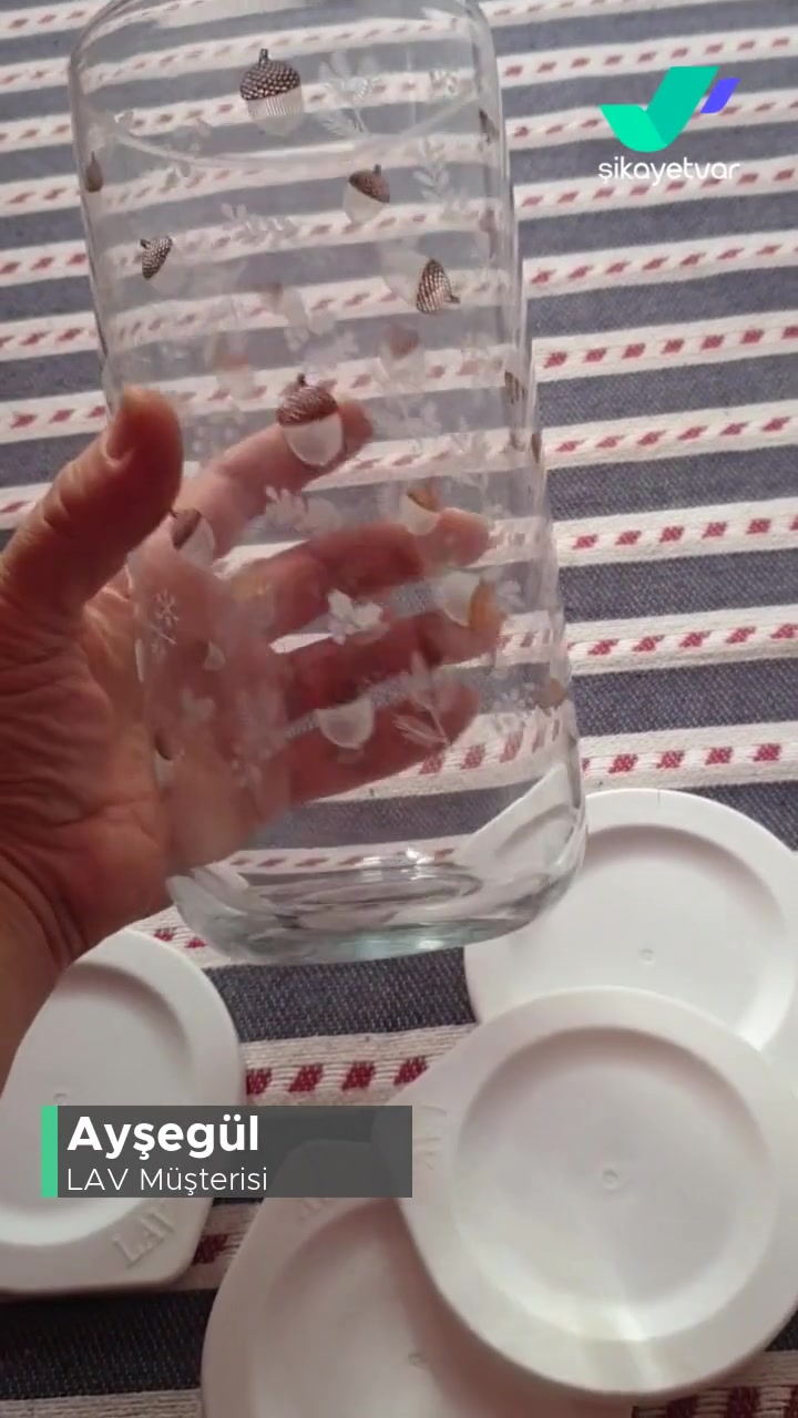 Lav Kapak Yırtılması, Kavanozların Kapağı Hep Yırtılıyor! videonun kapak resmi