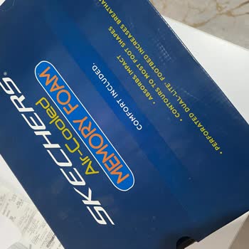 2 Ay İçinde Yandan Yırtılan Skechers Marka Ayakkabı