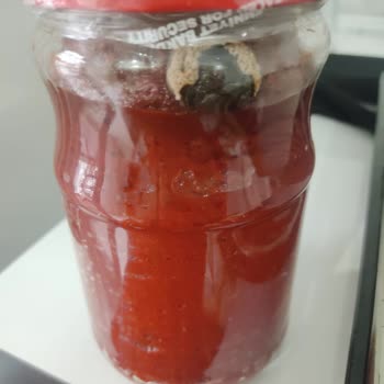 Yurdum Konserve Yurdum Biber Salçası Kapalı Paket Küflü