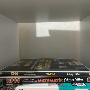 İsem Kitap Parasını Alıp Kitapları Göndermiyorlar