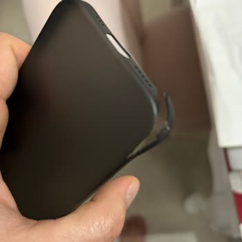 Bast Kılıf Düşme Sonucu Kırılarak Telefonuma Zarar Verdi