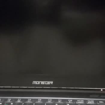 Monster Notebook Oyuna Girince Ekranımdan Görüntü Gidiyor!