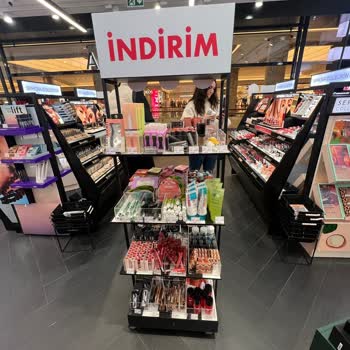 İstinyePark Sephora Markalı İndirim Ürünleri Hakkında