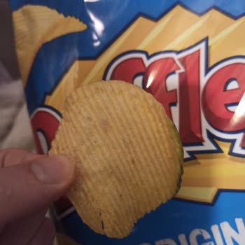 Ruffles Patates Cipsi Küflü Ve Yeşil