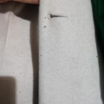 DeFacto Kaşe Kaban Tüylenmeye Başladı