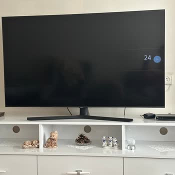 Samsung TU8500 TV Ekran Kapanıp Açılıyor