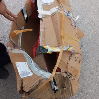 Yurtiçi Kargo'nun Ürünü Kırık Bir Şekilde Kapıya Bırakması