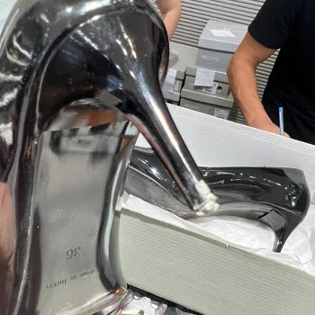 Hotiç Topuklu Ayakkabılarının Dayanıksızlığı