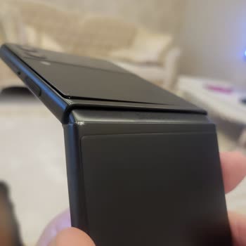 Samsung Galaxy Z Flip 3
