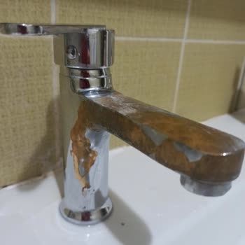 Creavit Banyo Bataryasının Üzerindeki Kaplamanın Soyulması