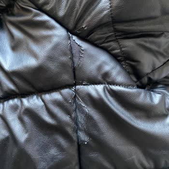 Loft Erkek Mont Pu Koltukaltı Bölgesi 2 Ayda Deforme Oldu