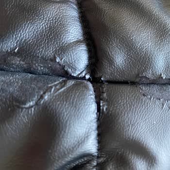 Loft Erkek Mont Pu Koltukaltı Bölgesi 2 Ayda Deforme Oldu
