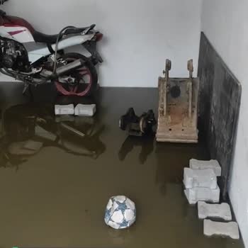 Kuşadası Belediyesi Kanalizasyon Bastı Apartman Otoparkına