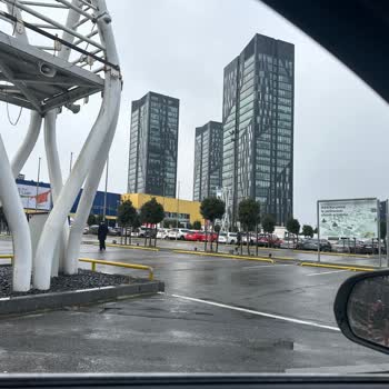 Meydan İstanbul AVM Vale Otoparkı