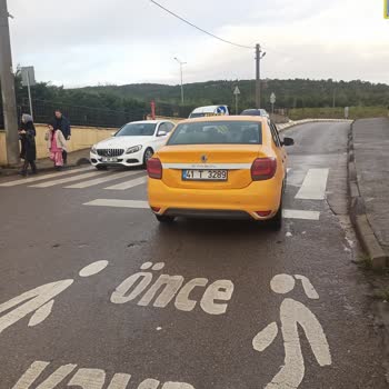 Taksiciler Odası Taksi Şoförün 2 Müşteri Uyanıklık Yapması