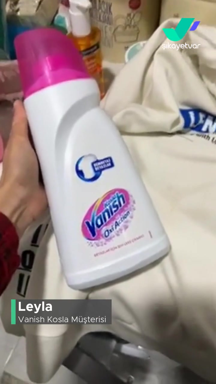Vanish Kosla Oxi Action Beyazlar İçin Sıvı Leke Çıkarıcı Kalitesiz! videonun kapak resmi