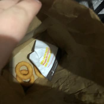 Burger King Hem Eksik Gönderiyor Hem Bekletiyor