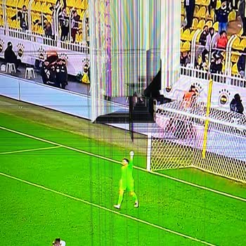 LG Yetkili Servis Orijinal Deyip Yan Sanayi Panel Taktı