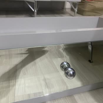 Evse Mağazaları Profesyonel Olmayan Bir Yaklaşım Sergileyerek Eşyalarıma Zarar Verdiler