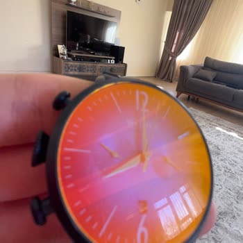 Saat & Saat Üzerinden Aldığım Saat’in Kadranının Bozulması Ve Renk …