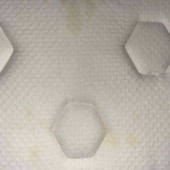 Yataş Cool And Wool Yatakta Sarı Lekeler