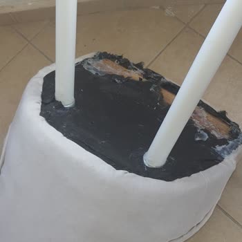 Haman Furniture Ürünlerinin Arkasındaymış Gibi Duruyor Ama Değiller