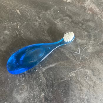 Rocs R. O. C. S Marka Diş Fırçasının Fırçası Dökülmesi