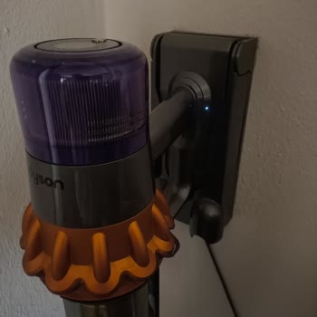 Dyson V15detect Şarj Olma