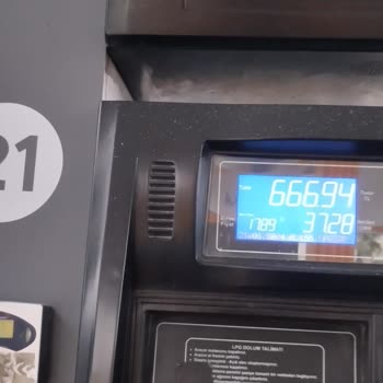 ClassOil Merdivenköy'deki Akaryakıt İstasyonunda Yaşanan Yakıt Dolum Şikayeti