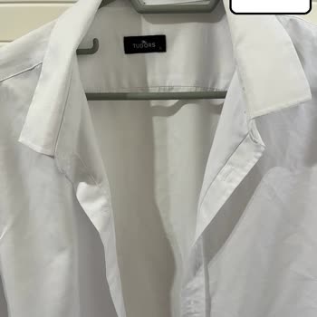 Tudors Gömlek Ütüsüz Kullanım Vaadiyle Aldığım Gömlek Buruştu!