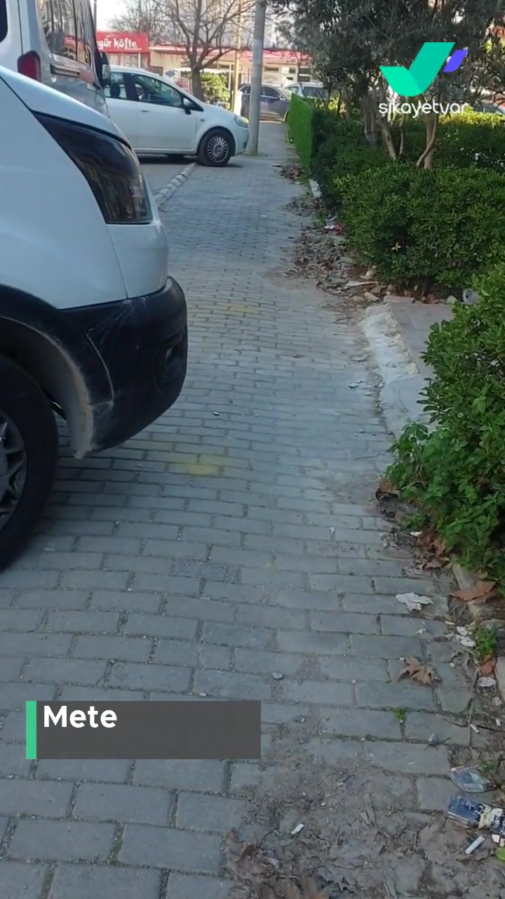 İzmir Büyükşehir Belediyesi Arabaları Park Etmesinler videonun kapak resmi