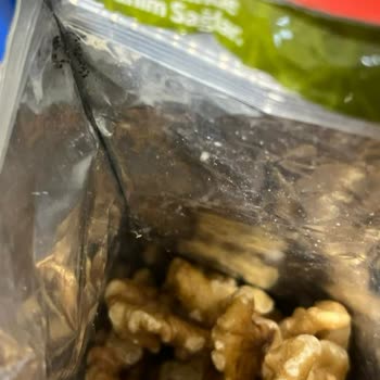 BİM'den Aldığım Simbat Ceviz İçinde Kurtlanma