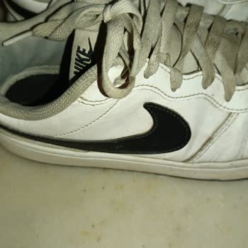 Nike Garanti Kapsamında Ayakkabı Taban Hatası Ve Red Cevabı Problemi