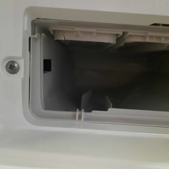 Samsung Servis Elemanının Suçunu Kabul Etmiyor