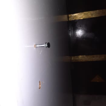 Samsung Servis Elemanının Suçunu Kabul Etmiyor