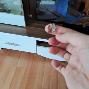 Jucy Meyve Suyu İçinden Küflü Bir Şey Çıktı