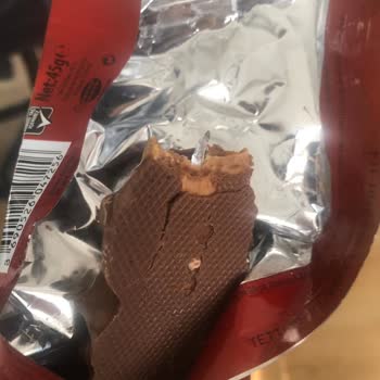 Hamilelikte Eti Canga Şoku: Çikolatada Plastik Tehlikesi