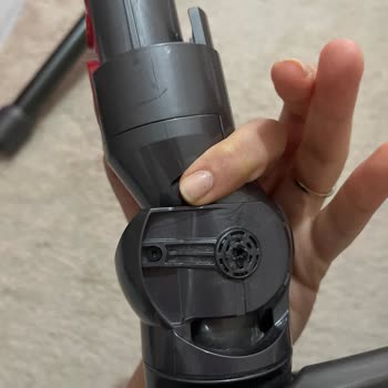 Dyson V15 Süpürge Halı Başlığı Parça Mağduriyeti