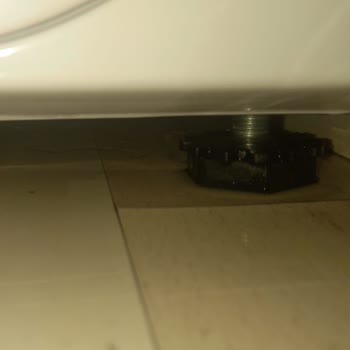 Vestel Sıfır Çamaşır Makinesi Su Kaçağı Sorunu