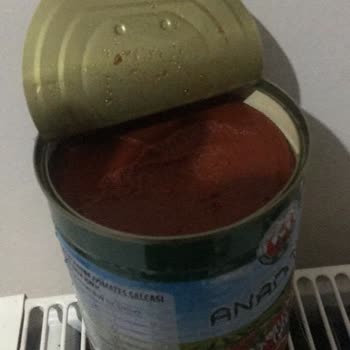 Tarım Kredi Kooperatif Market Salçanın İçinde Kum Var