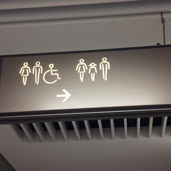 İzmir İstinyePark'ın Tuvalet Sorunu