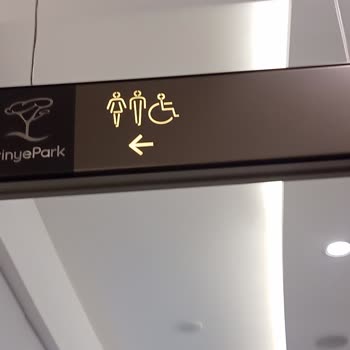 İzmir İstinyePark'ın Tuvalet Sorunu