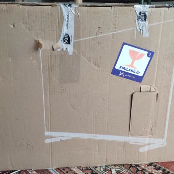 Yurtiçi Kargo Teknosa Ve Harikafiyat Plus Philips HD LED Smart TV