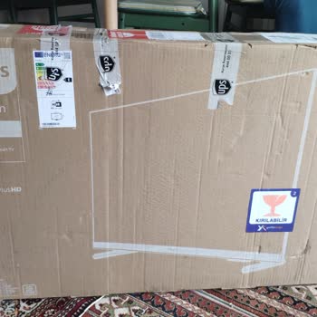 Yurtiçi Kargo Teknosa Ve Harikafiyat Plus Philips HD LED Smart TV