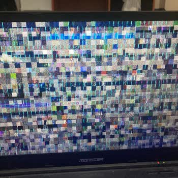 Monster Notebook Oyun Esnasında Ekran Gidiyor!